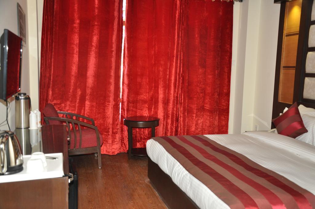 Hotel Southgate Simlá Szoba fotó