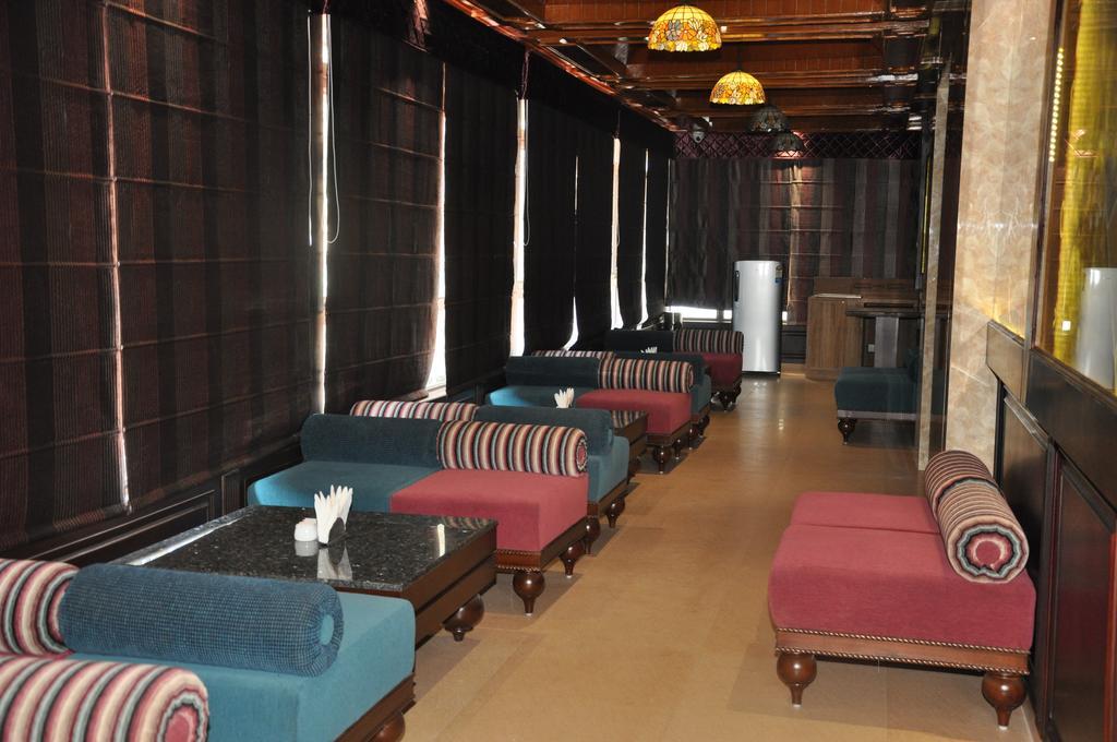 Hotel Southgate Simlá Kültér fotó