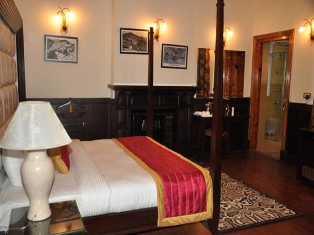 Hotel Southgate Simlá Kültér fotó