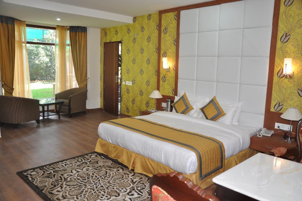Hotel Southgate Simlá Szoba fotó