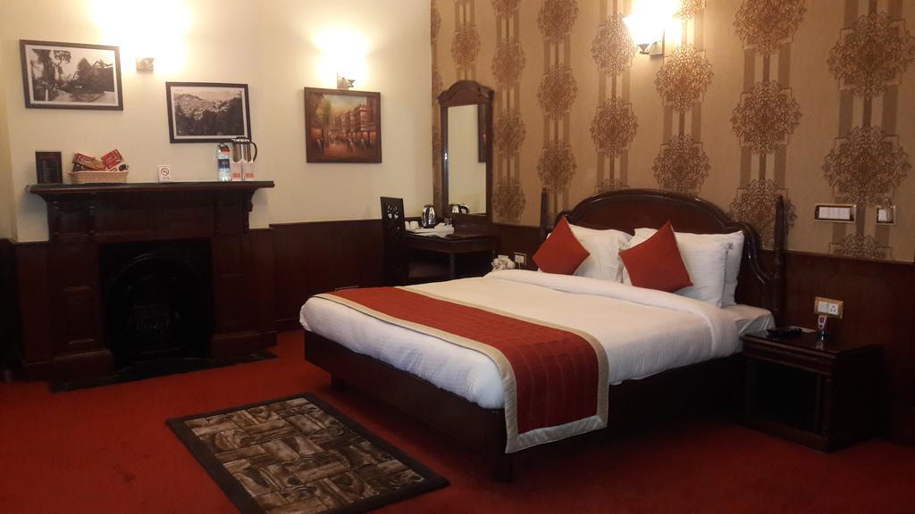 Hotel Southgate Simlá Kültér fotó