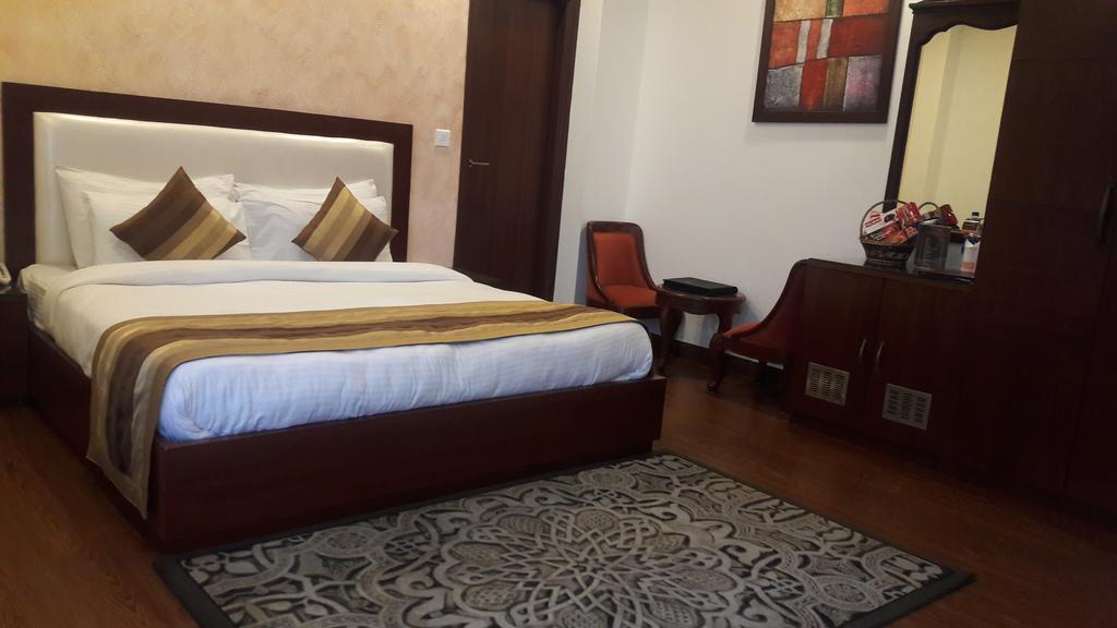 Hotel Southgate Simlá Kültér fotó